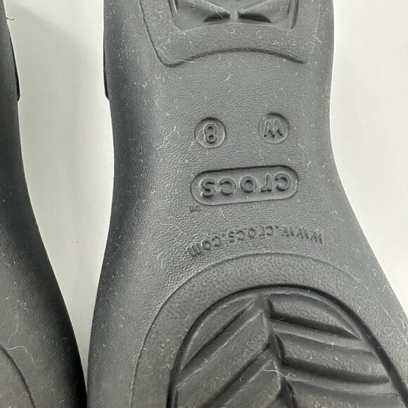 Crocs Flat Size 8 Black slip on shoes flats comfort - Picture 6 of 7